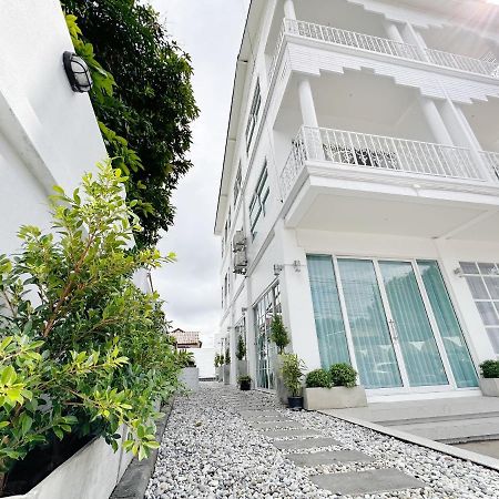 The White House Rachamankha เดอะ ไวท์เฮ้าส์ ราชมรรคา Vandrarhem Chiang Mai Exteriör bild