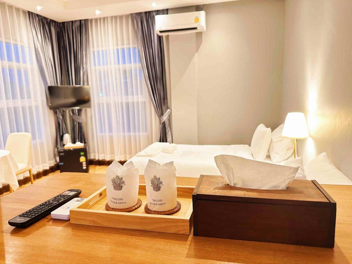 The White House Rachamankha เดอะ ไวท์เฮ้าส์ ราชมรรคา Vandrarhem Chiang Mai Exteriör bild