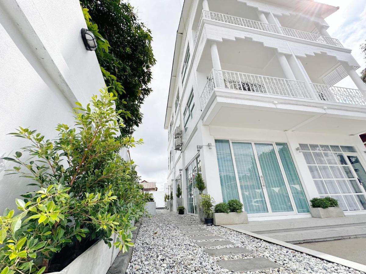 The White House Rachamankha เดอะ ไวท์เฮ้าส์ ราชมรรคา Vandrarhem Chiang Mai Exteriör bild