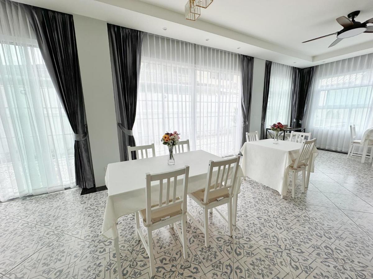 The White House Rachamankha เดอะ ไวท์เฮ้าส์ ราชมรรคา Vandrarhem Chiang Mai Exteriör bild