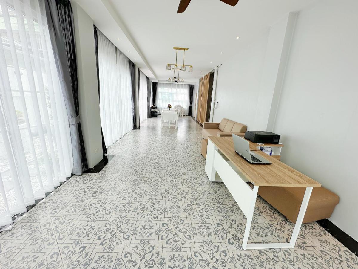 The White House Rachamankha เดอะ ไวท์เฮ้าส์ ราชมรรคา Vandrarhem Chiang Mai Exteriör bild