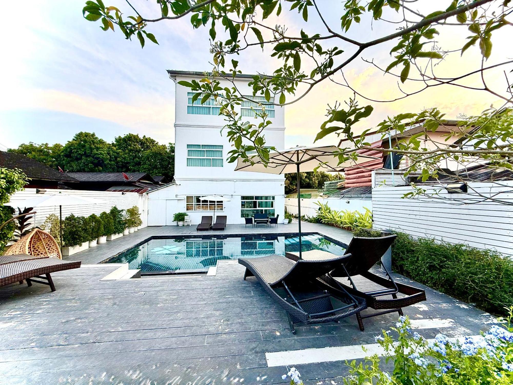 The White House Rachamankha เดอะ ไวท์เฮ้าส์ ราชมรรคา Vandrarhem Chiang Mai Exteriör bild